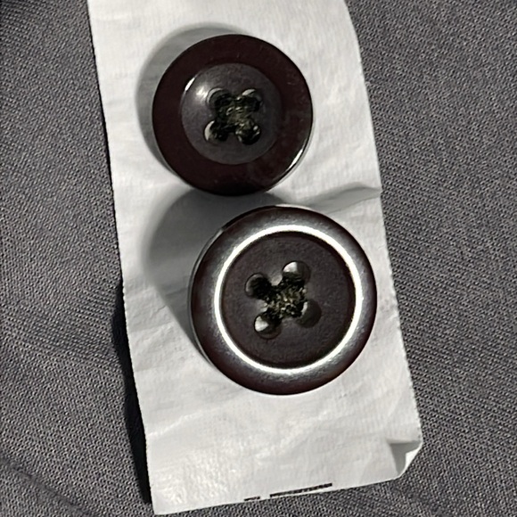 J. Crew mens charcoal grey Stretch basic flat front 10" chino shorts - size 32 - Picture 8 of 12